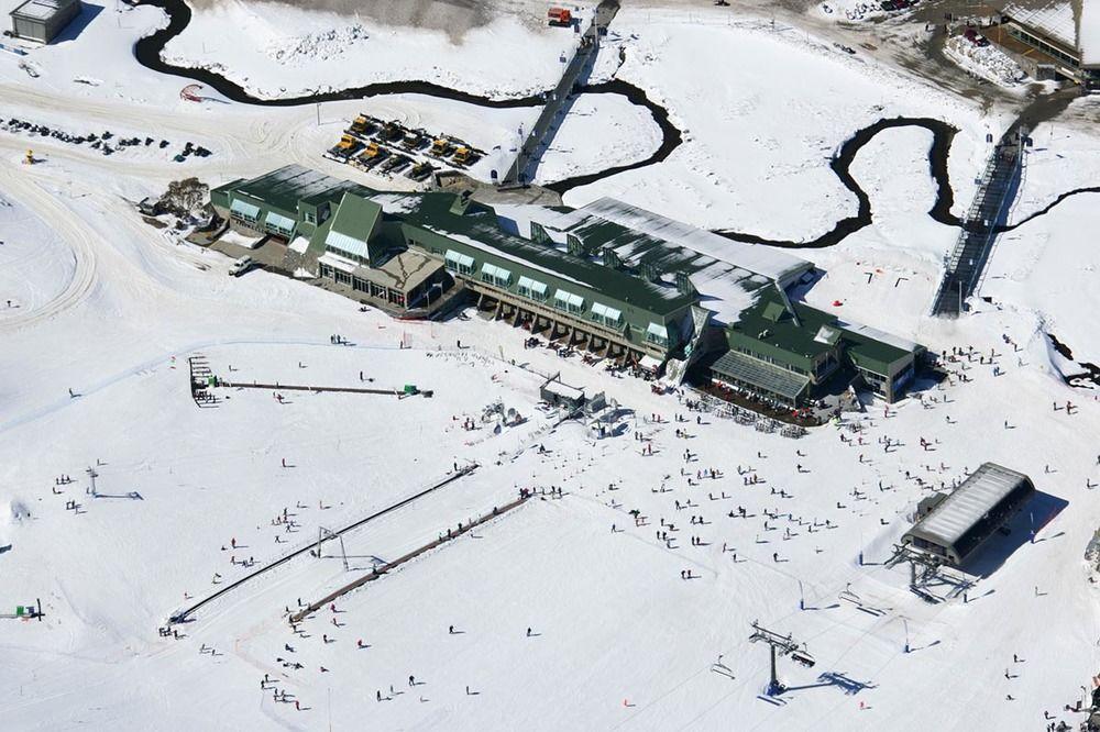 The Perisher Valley Hotel Exterior foto