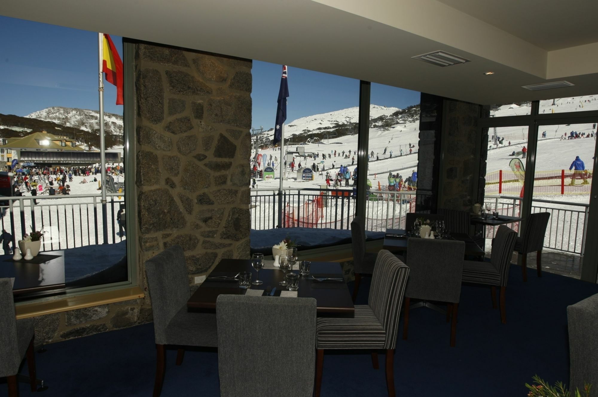 The Perisher Valley Hotel Exterior foto